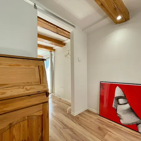 93 M2 Kino Na Dachu Rynek * فروتسواف