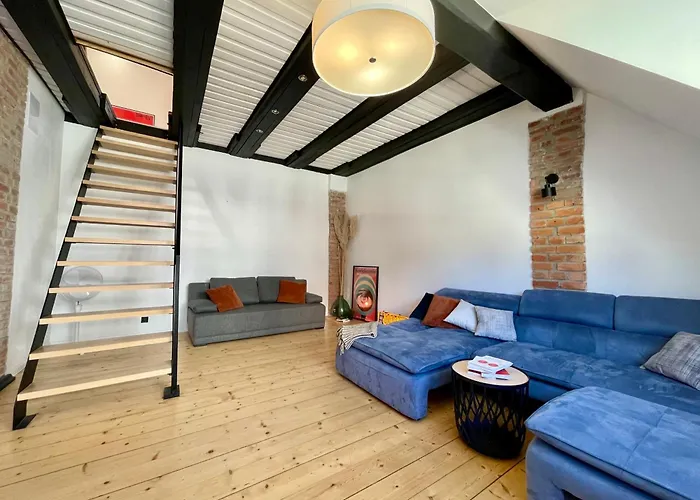 93 M2 Kino Na Dachu Rynek * Wroclaw