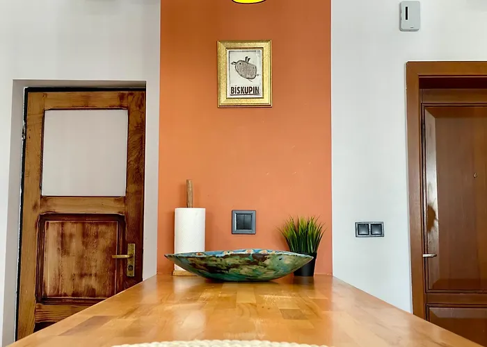 Daire 93 M2 Kino Na Dachu Rynek